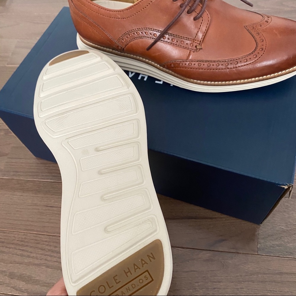 Cole Haan Men Oxford Wingtip - Picture 5 of 7
